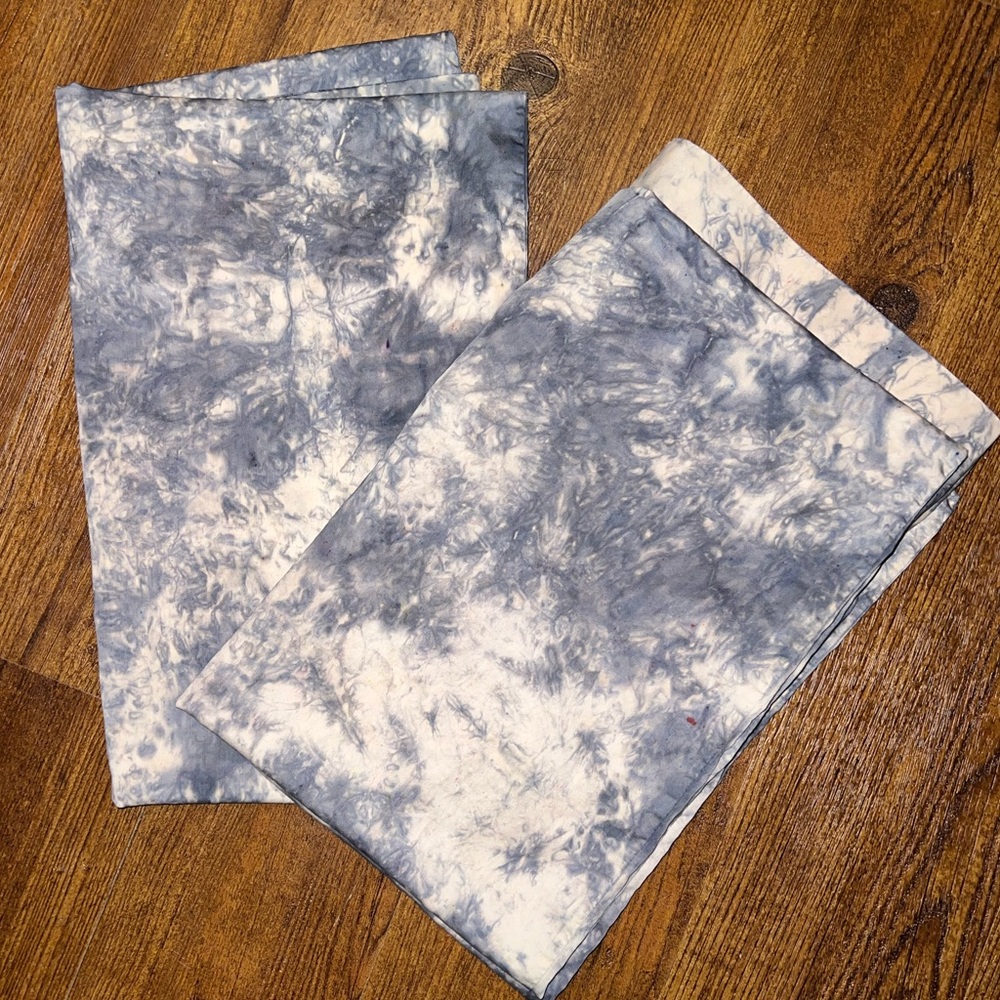 Tan & Black/ Gray Tie Dye Regular Full Sized Cotton Pillowcases (2) - Picture 4 of 8